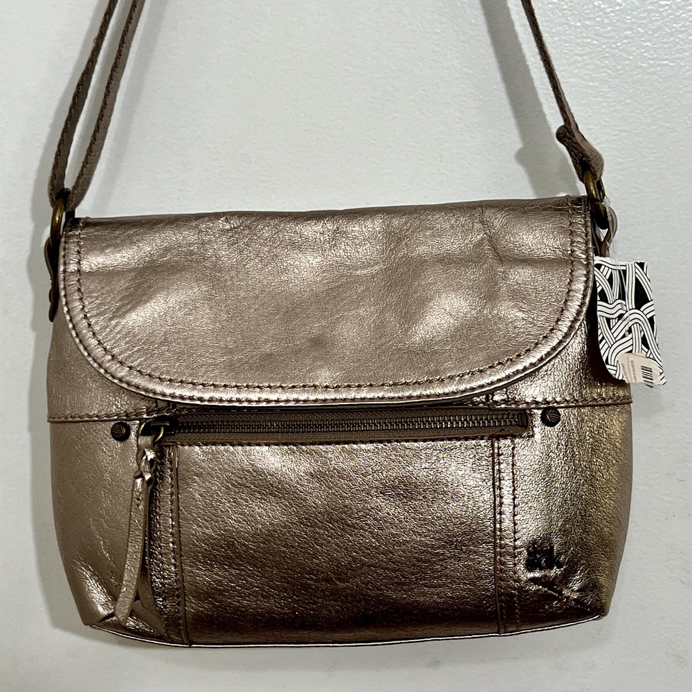 NEW with a tag The Sak Metallic Pebbled Leather Sling Crossbody Bag